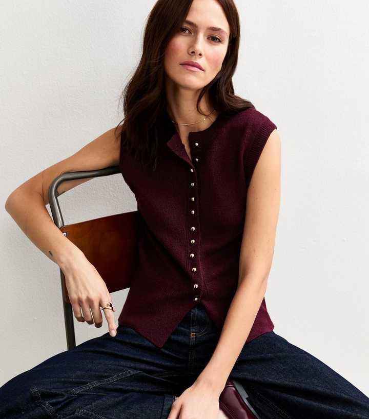 Burgundy Crew Neck Contrast Button Knit Waistcoat