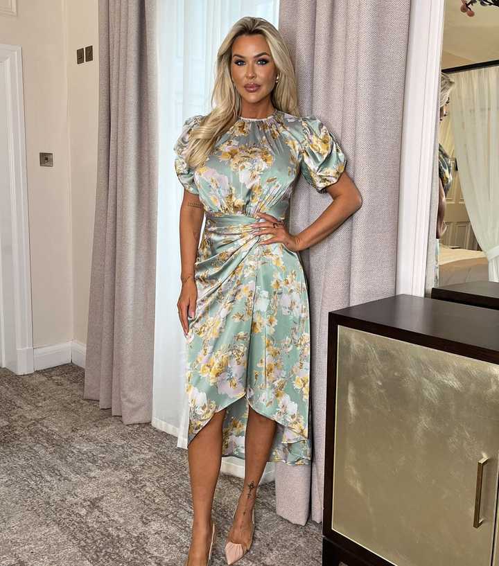 AX Paris Green Floral Print Gathered Satin Midi Dress New Look