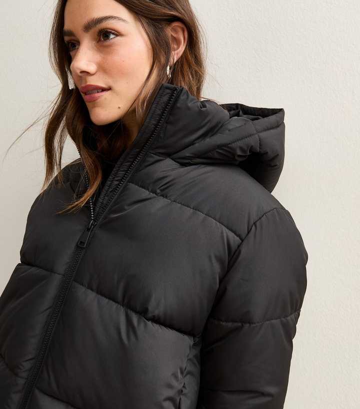 Petite Black Hooded Cropped Puffer Jacket New Look