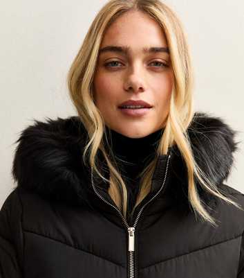 Black Hooded Faux Fur Trim Padded Jacket
