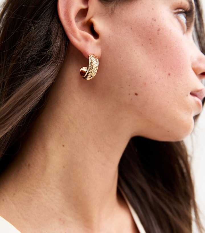 Gold Tone Chunky Twisted Effect Hoop Earrings