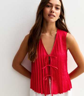 Petite Red Pleated Tie Front Sleeveless Top