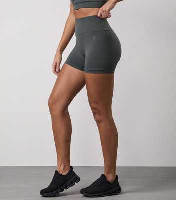 Gym King Khaki Green Sculpt Seamless 3 Shorts