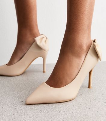 Wide Fit Cream Bow Applique Faux Leather Court Shoes