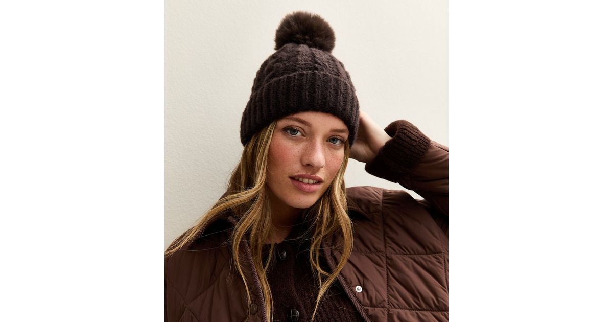 Dark Brown Cable Knit Faux Fur Pom Pom Bobble Hat New Look