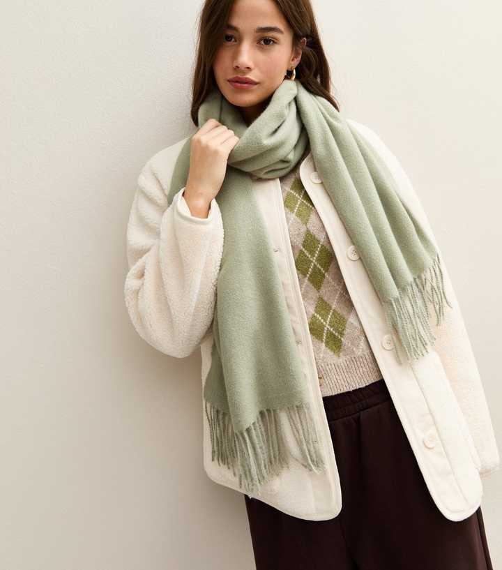 Light Green Long Fringed Midweight Knit Scarf