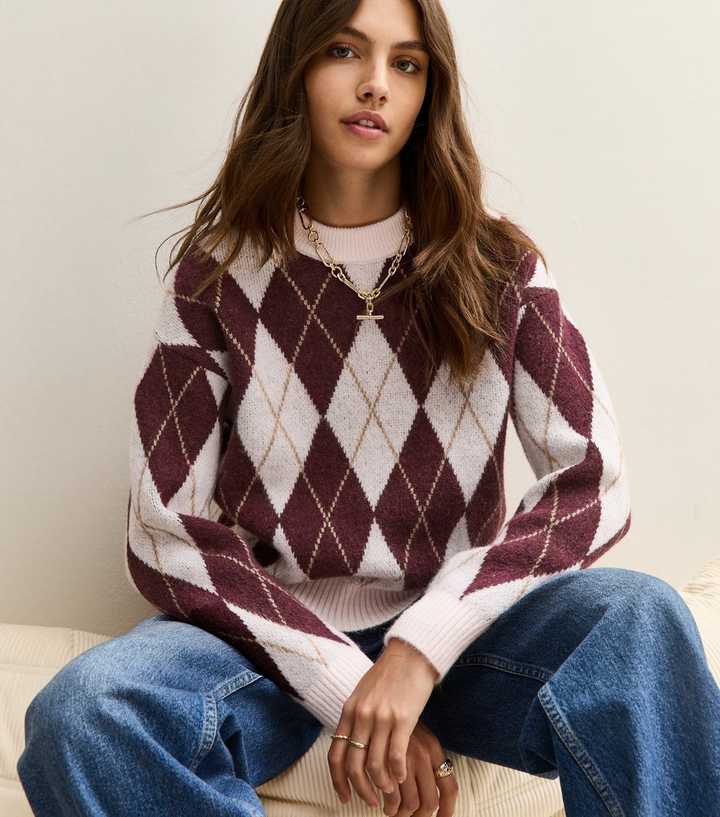 Red Argyle Crew Neck Midweight Knit Jumper