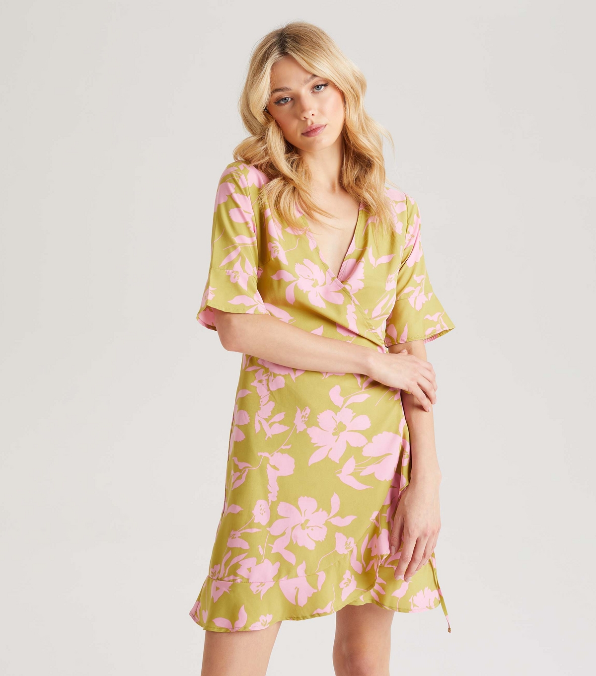 Urban Bliss Women's Green Pattern Green Floral Print Wrap Mini Dress New Look Uk Size 12