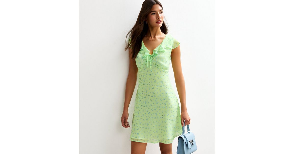 Green Ditsy Print Ruffle Trim Chiffon Mini Dress New Look