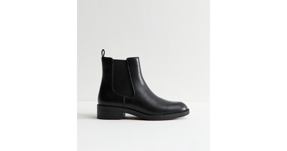 Scuala Faux Leather Chelsea Boots
