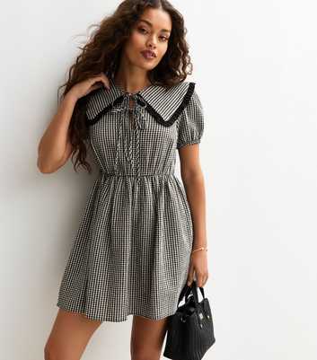 Petite Black Gingham Oversized Collar Tie Front Mini Dress