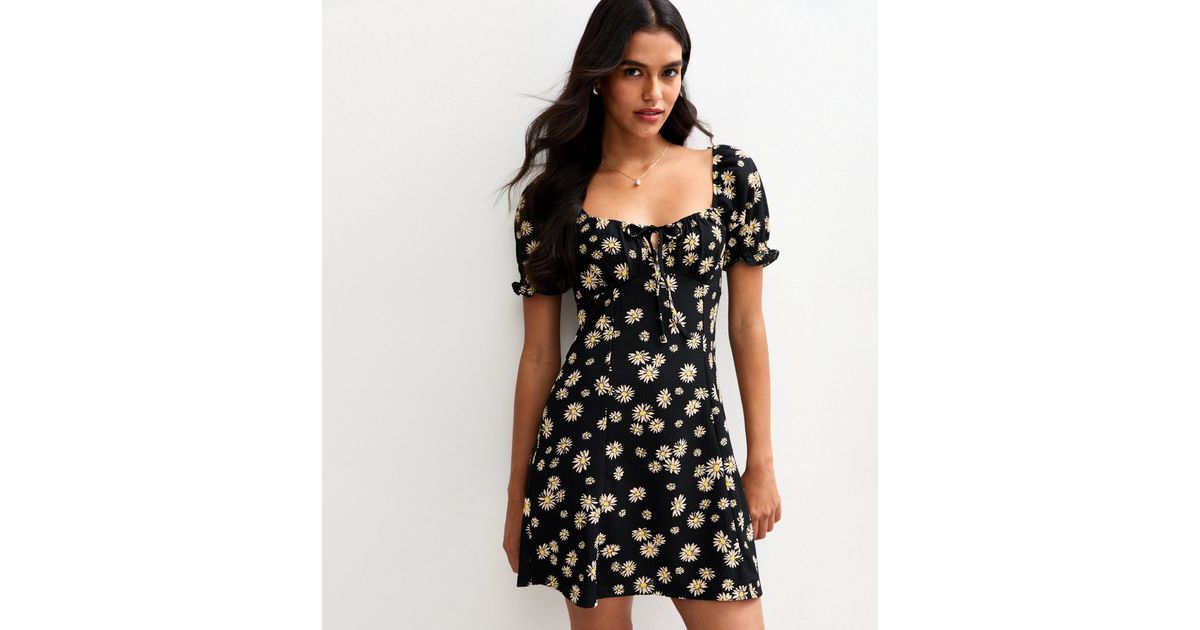 Black Textured Daisy Print Milkmaid Mini Dress | New Look