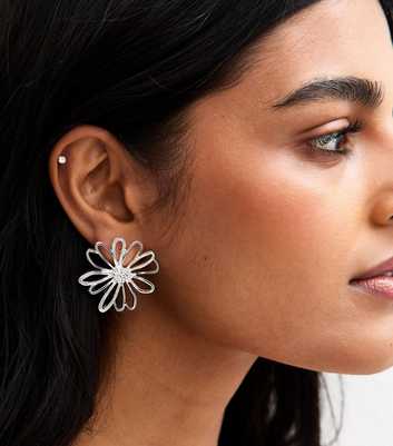 Silver Tone Cut Out Flower Stud Earrings