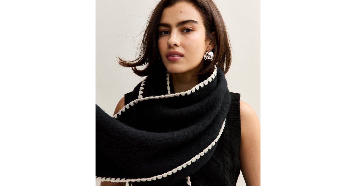 Black Heavyweight Contrast Whipstitched Scarf | New Look
