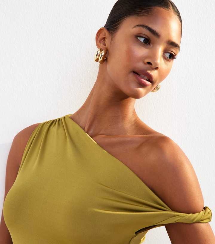 Olive Green Twist Fallen Shoulder Bodysuit  