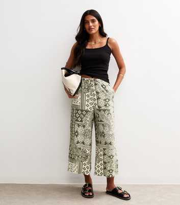 Green Paisley Scarf Print Wide Leg Crop Trousers