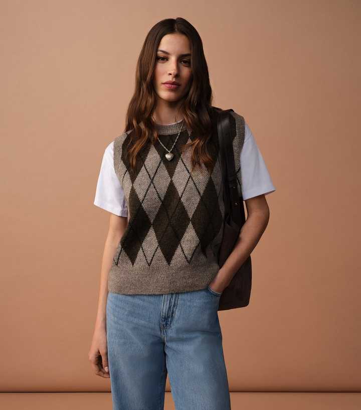 Brown Argyle Crew Neck Knit Vest