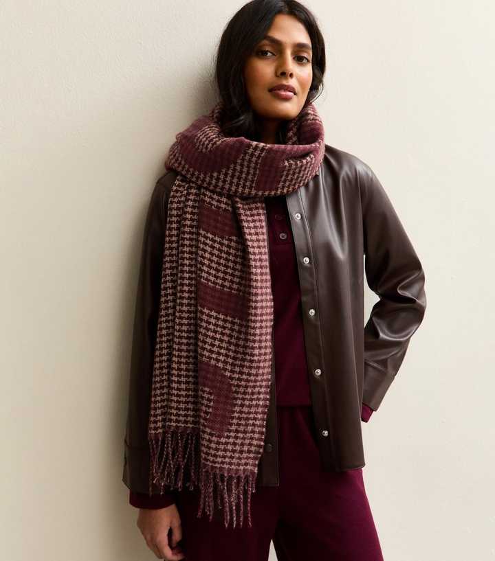 Red Knit Stockholm Logo Scarf New Look