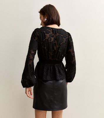 Black Floral Jacquard Buttoned Long Sleeve Blouse | New Look