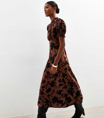 Brown Cow Print Crepe Short Sleeve Midi Dress