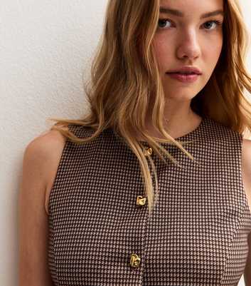 Brown Houndstooth Crew Neck Waistcoat
