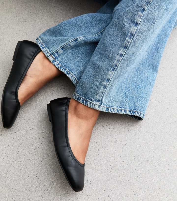 Black Faux Leather Scrunch Ballet Flats New Look