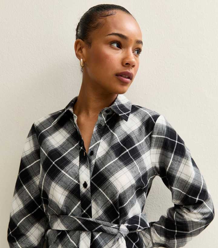 Petite Black Checked Button Up Belted Midi Shirt Dress | New Look