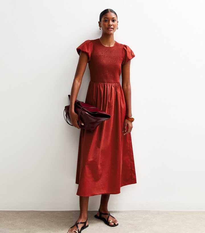 Dark Red Shirred Puff Sleeve Midi Dress | New Look