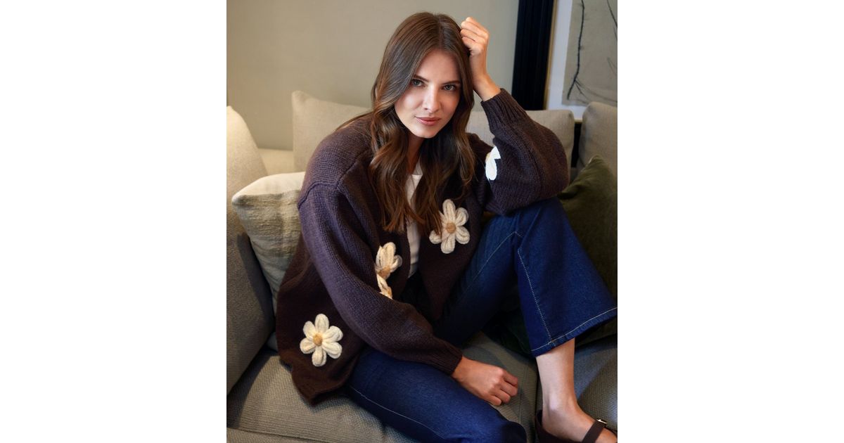 Blue Vanilla Brown Daisy Embroidered Cardigan New Look