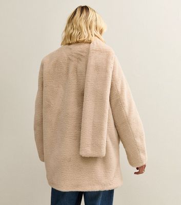 Cream Faux Fur Jacket and Scarf Set | New Look