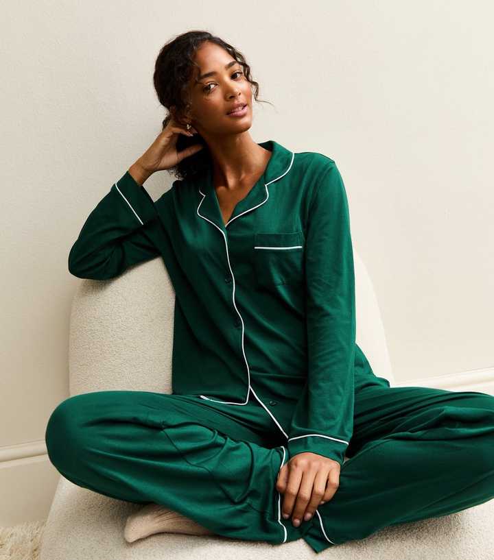 Green Contrast Trim Revere Collar Pyjama Set