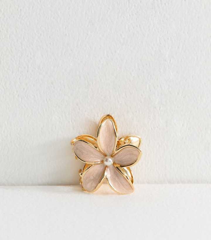 Cream Faux Pearl Flower Hair Clip