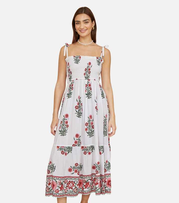 Yumi White Flower Print Smocked Sun Dress