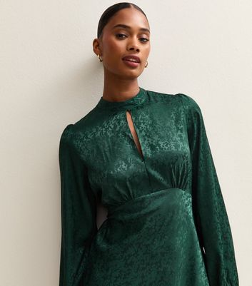 Dark Green Satin Jacquard Keyhole Neck Midi Dress | New Look