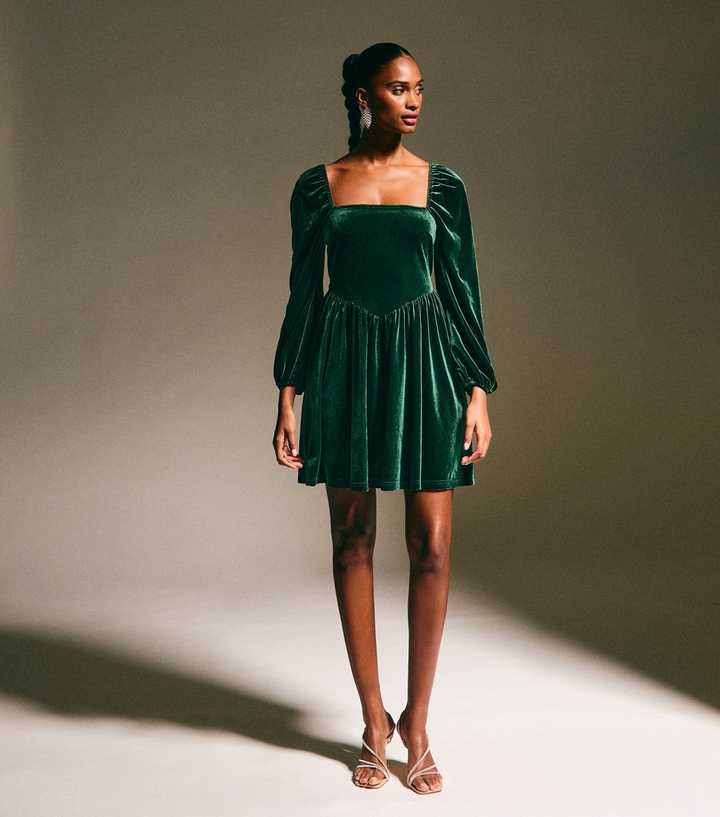 green emerald velvet dress Short V Neck Green Prom Dresses, Short V Neck Dark Green Formal Homecoming  Dresses main image 0