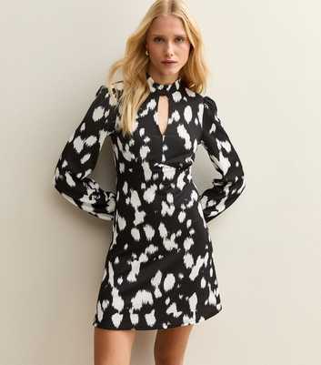 Black and White Printed Keyhole Mini Dress