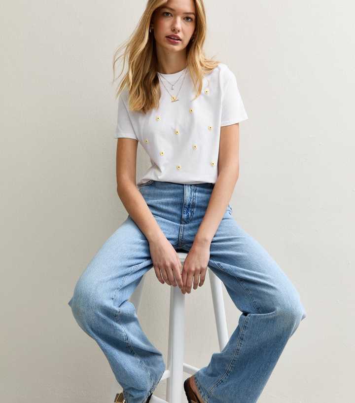 White Daisy Print Relaxed T-Shirt