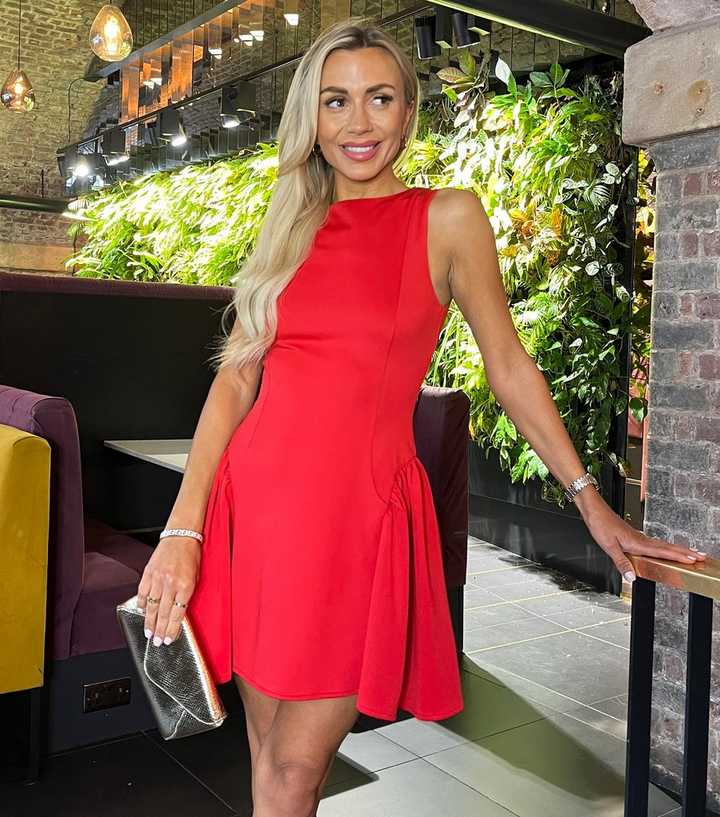 strapless open back dress This tight short homecoming dress features hater neckline and sequins. –  FancyVestido main image 0