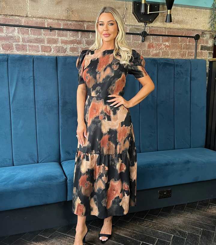 AX Paris Black Abstract Print Midi Dress