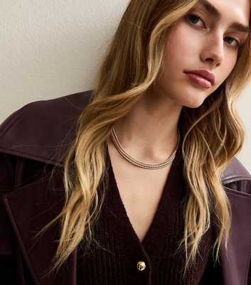 Gold Tone Rope Chain Neck