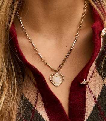 Gold Tone Heart Pendant Necklace 