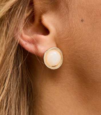 Gold Tone Resin Stud Earrings 
