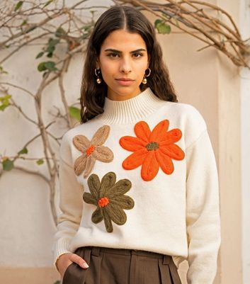 Yumi Ivory Floral Appliqued Jumper | New Look