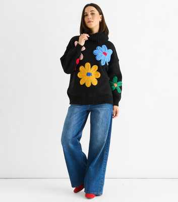 Gini London Petite Black Floral Applique Oversize Jumper