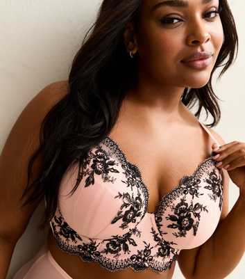 Curves Light Pink Eyelash Embroidered Longline Padded Bra
