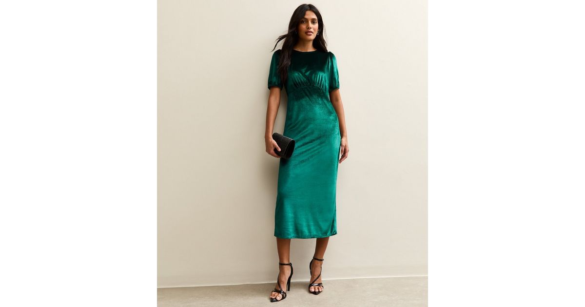 Dark Green Velvet Puff Sleeve Midi Dress | New Look