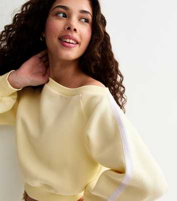 Girls Light Yellow Off The Shoulder Side Stripe Sweatshirt