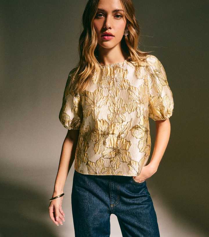 Gold Floral Jacquard Short Sleeve Top