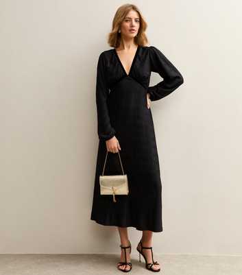 Black Plisse V-Neck Midi Dress