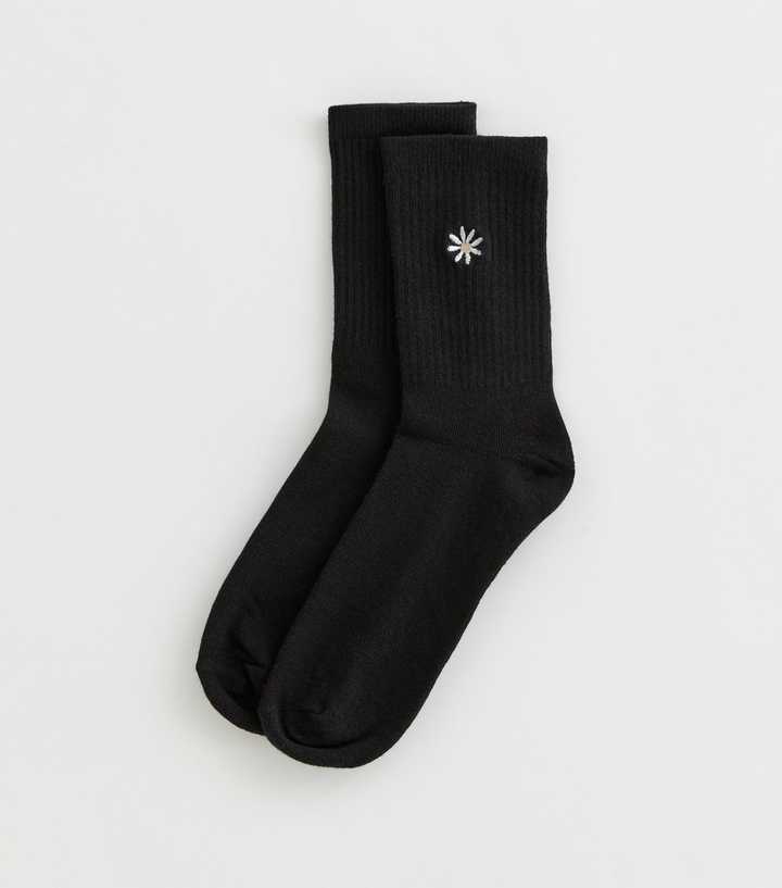 Black Daisy Embroidered Tube Socks